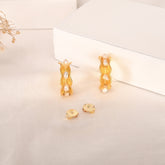 Treasure Pearl Gold Earring