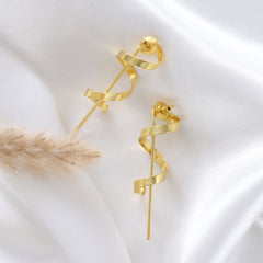 Ethereal Folds Gold Earring