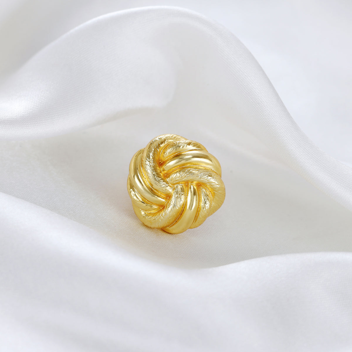 Knot Etched Adjustable Gold Ring