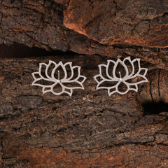 Neeraja Silver Stud Earring