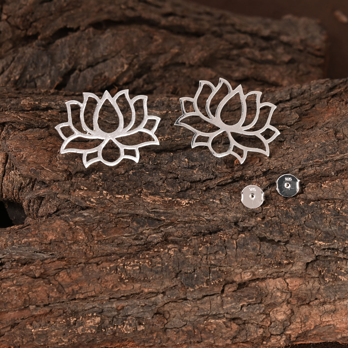 Neeraja Silver Stud Earring