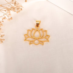 Neeraja Gold Pendant